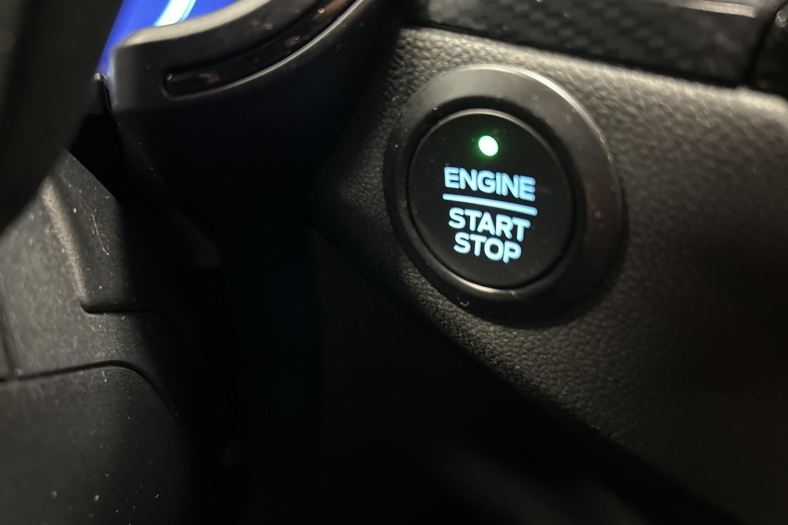 Ford Kuga iso kuva 24