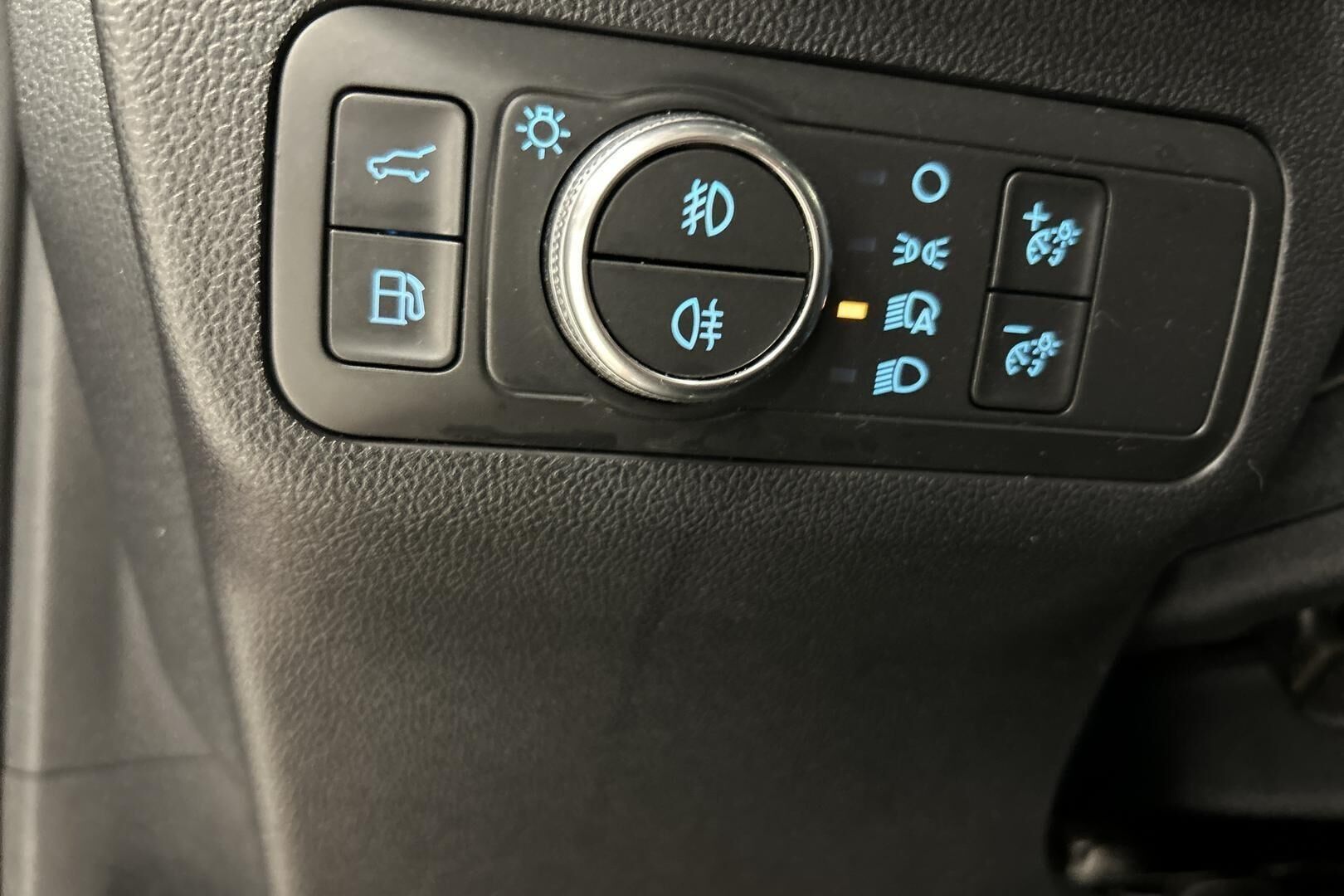 Ford Kuga iso kuva 25