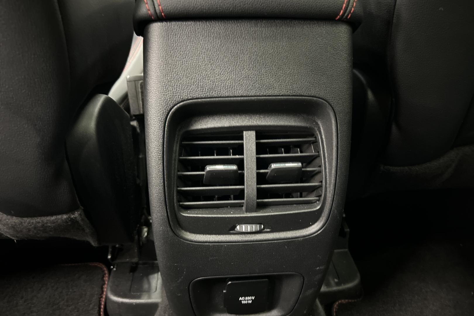 Ford Kuga iso kuva 27