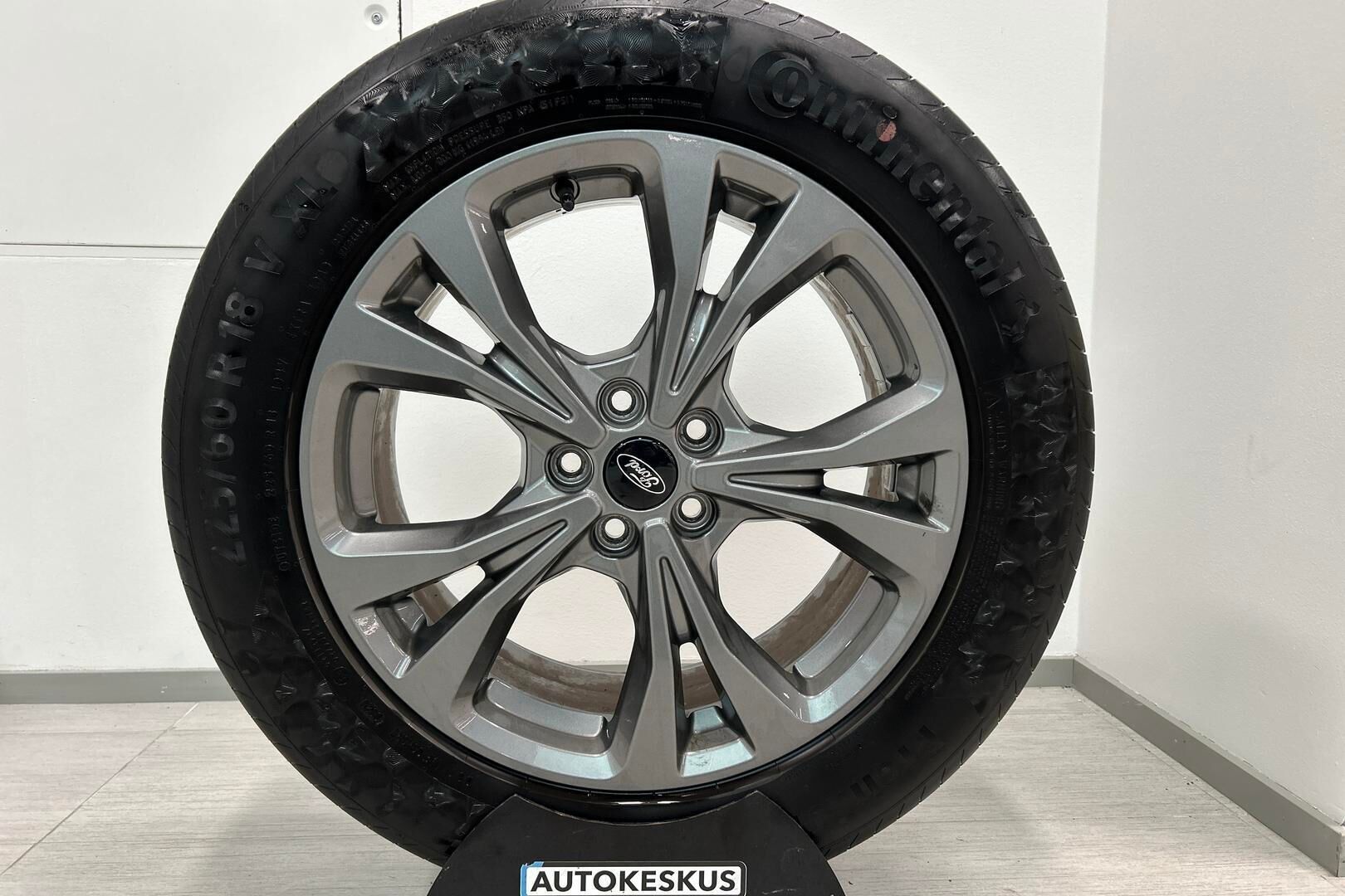 Ford Kuga iso kuva 28