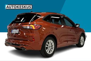 Ford Kuga esikatselu 4