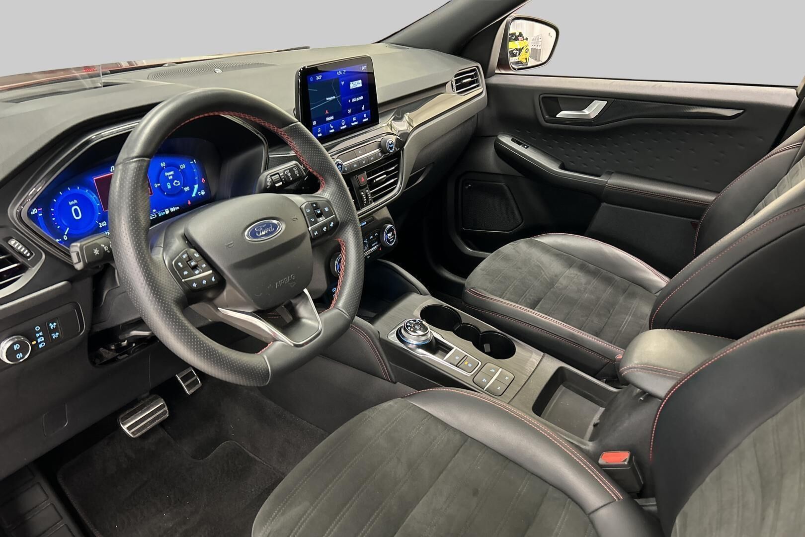 Ford Kuga iso kuva 8