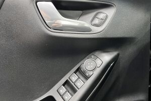 Ford Puma esikatselu 25