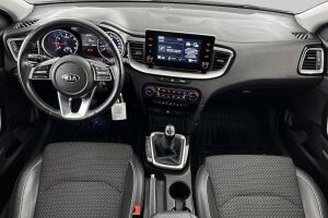 Kia Ceed esikatselu 10