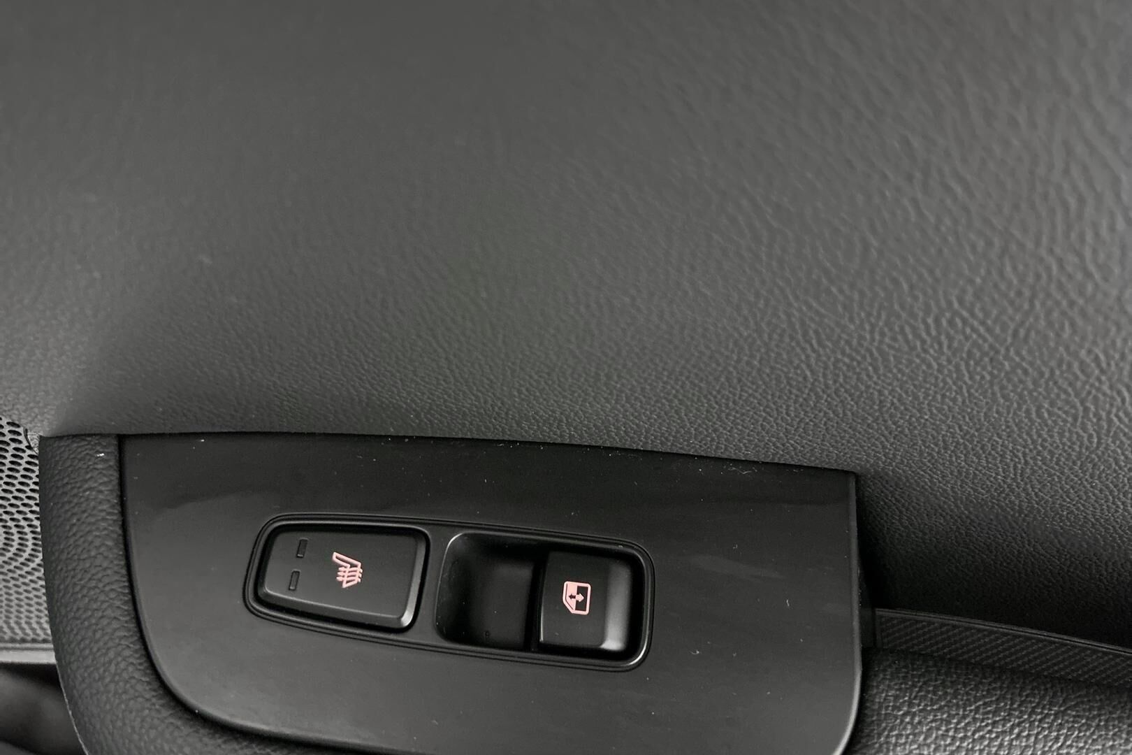 Kia Ceed iso kuva 13