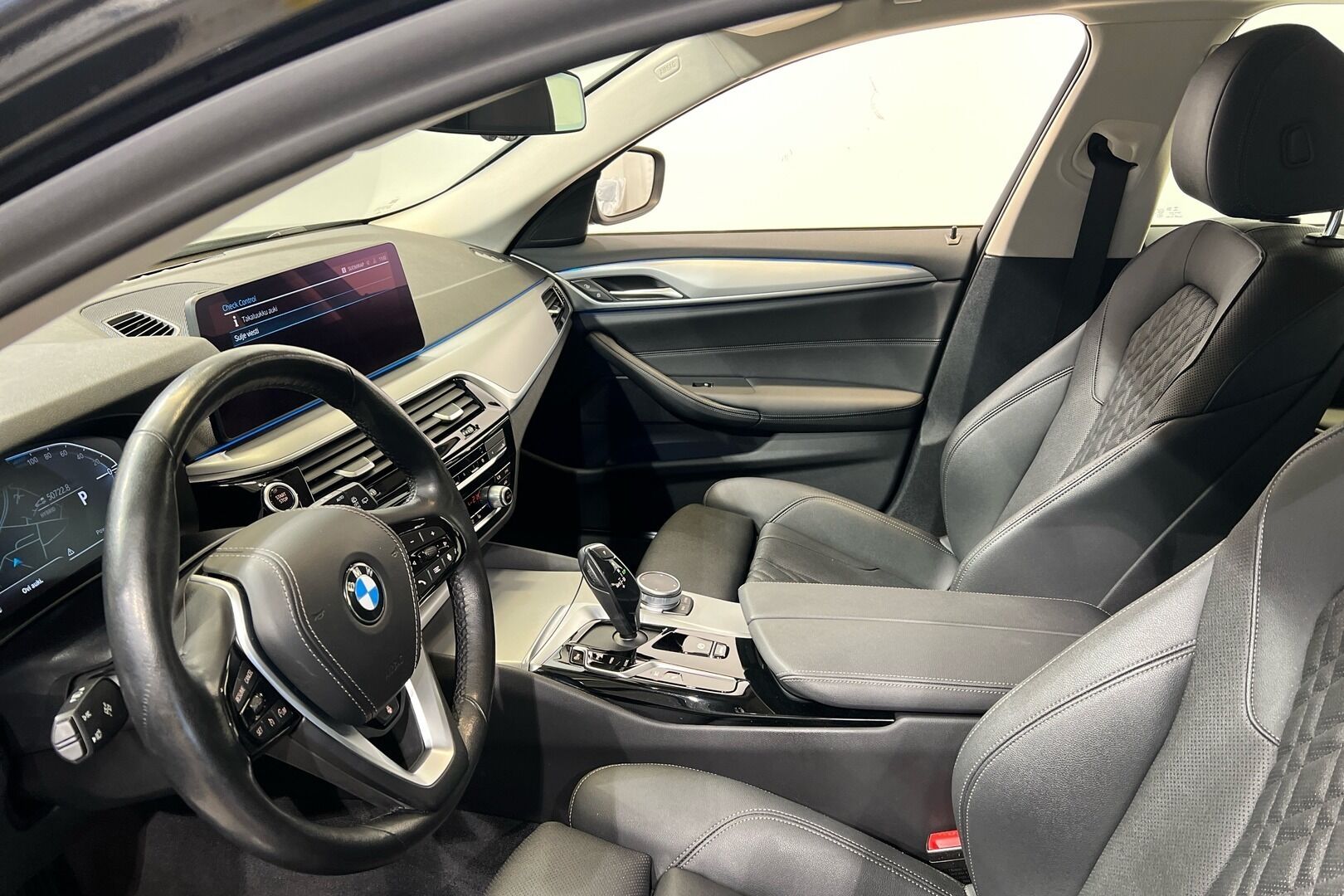 BMW 5-sarja iso kuva 7
