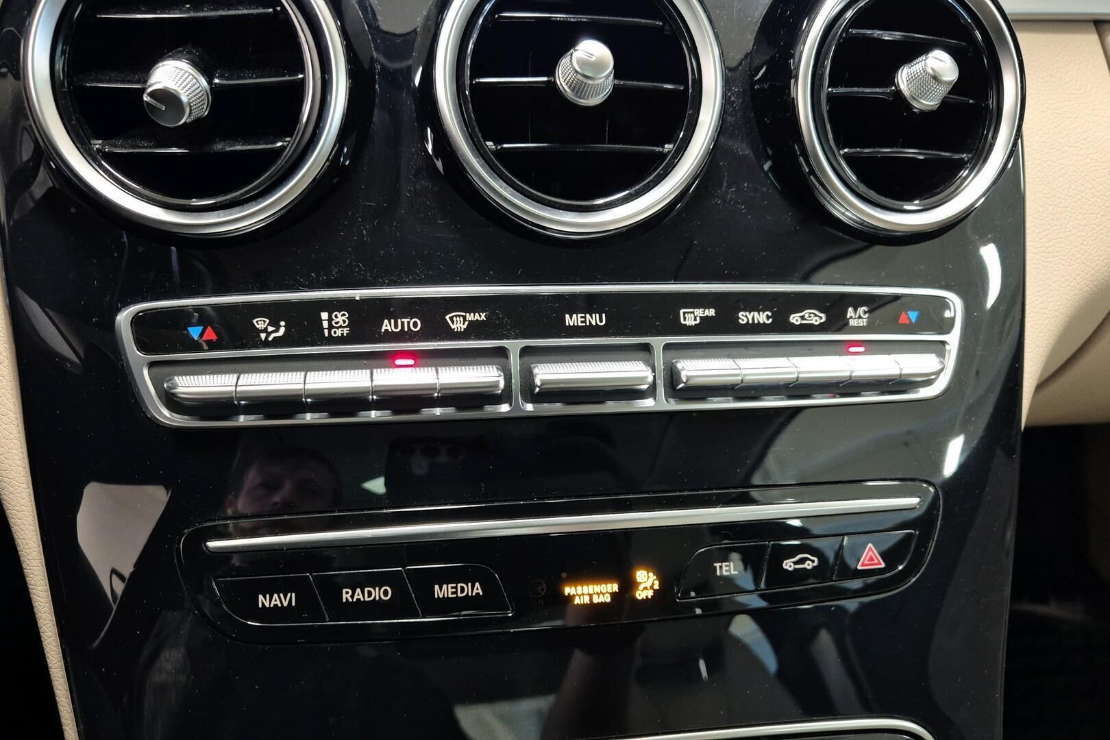 Mercedes-Benz C iso kuva 16