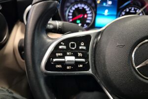 Mercedes-Benz C esikatselu 20