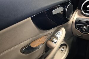 Mercedes-Benz C esikatselu 20