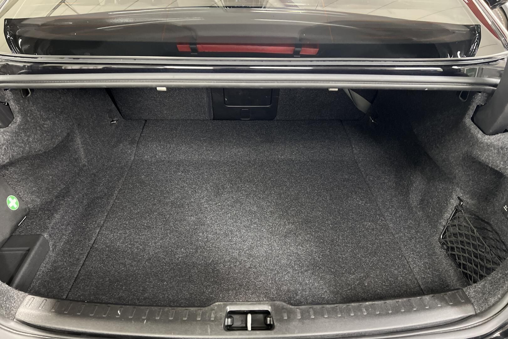 Volvo S60 iso kuva 11