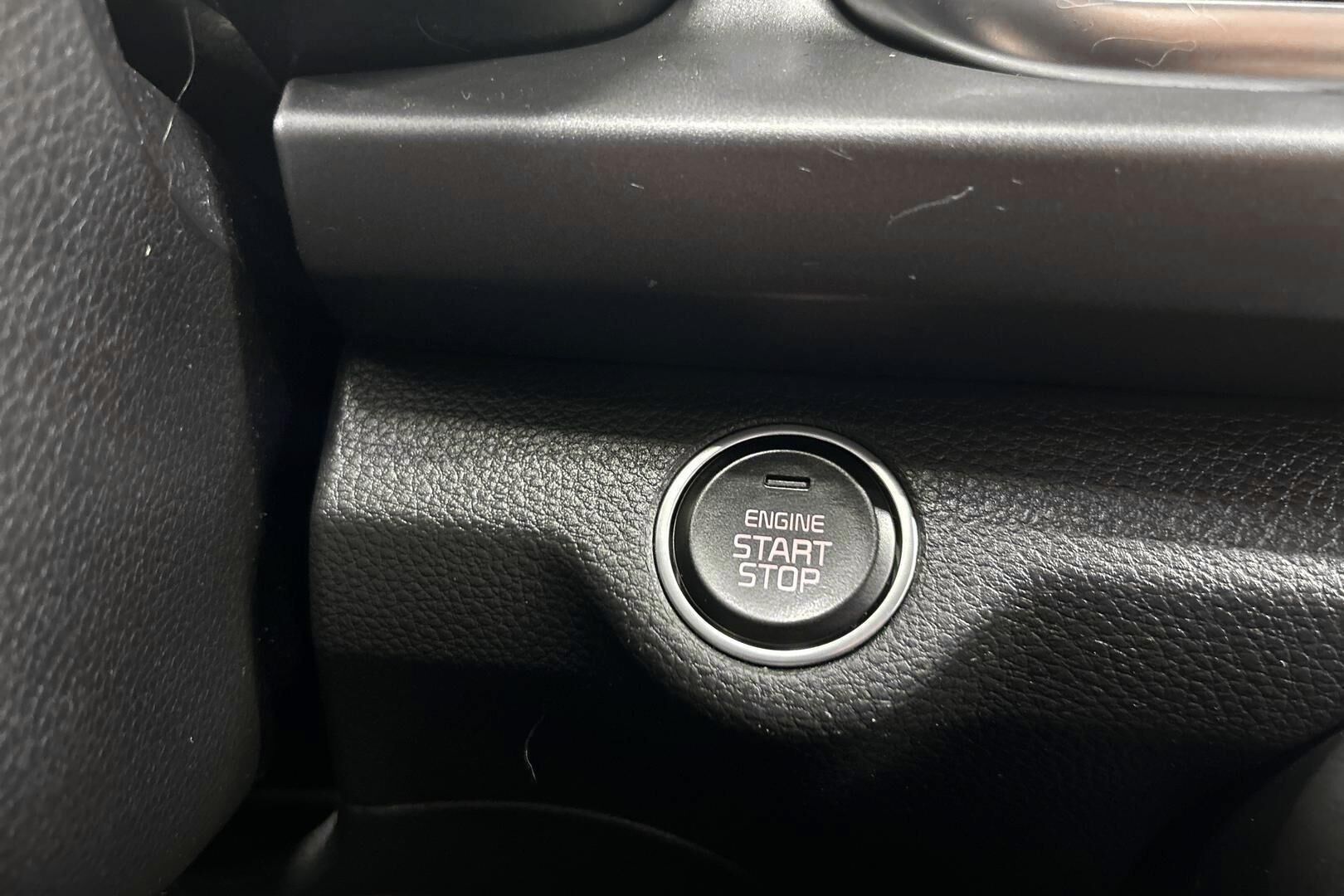 Kia Rio iso kuva 20