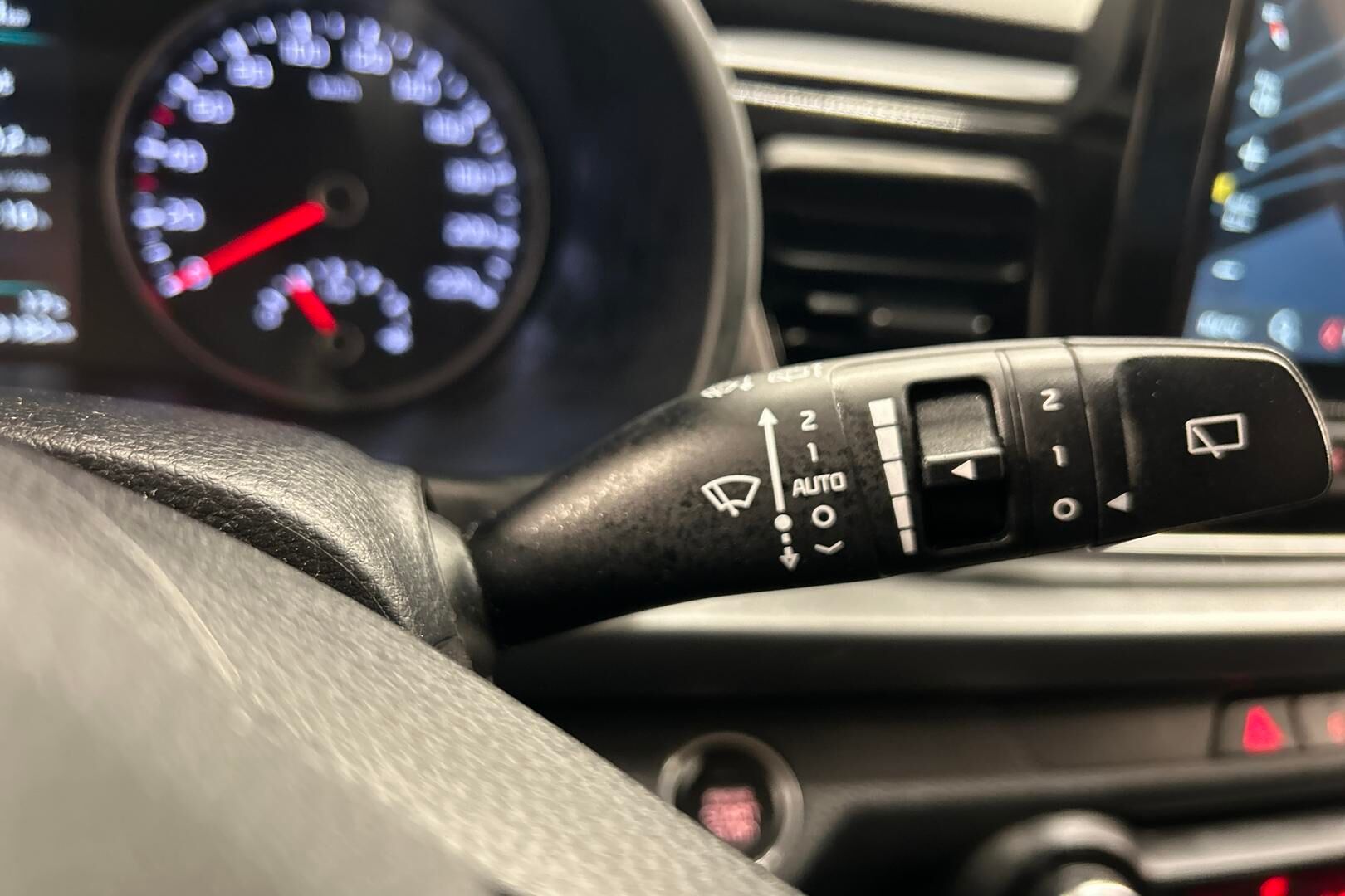 Kia Rio iso kuva 21