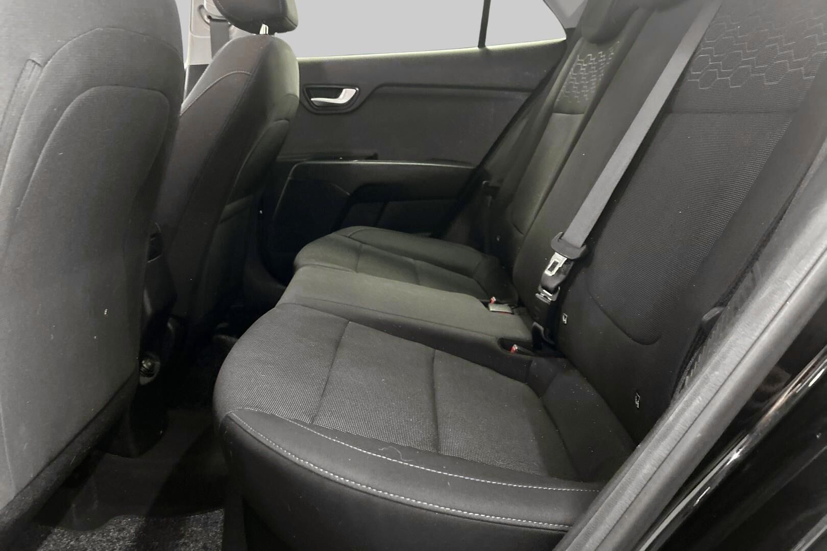 Kia Rio iso kuva 9