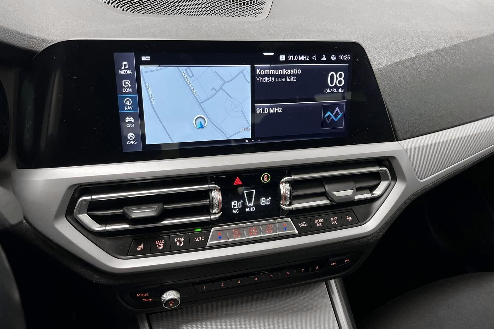 BMW 3-sarja iso kuva 14