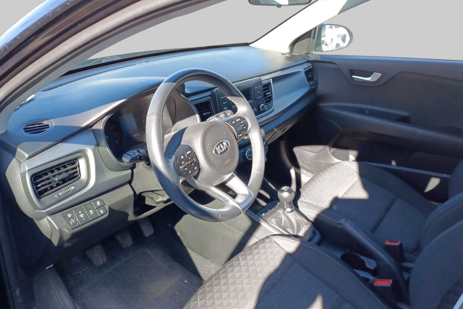 Kia Rio iso kuva 1