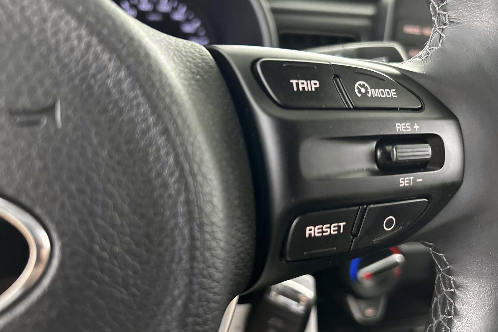 Kia Rio iso kuva 19