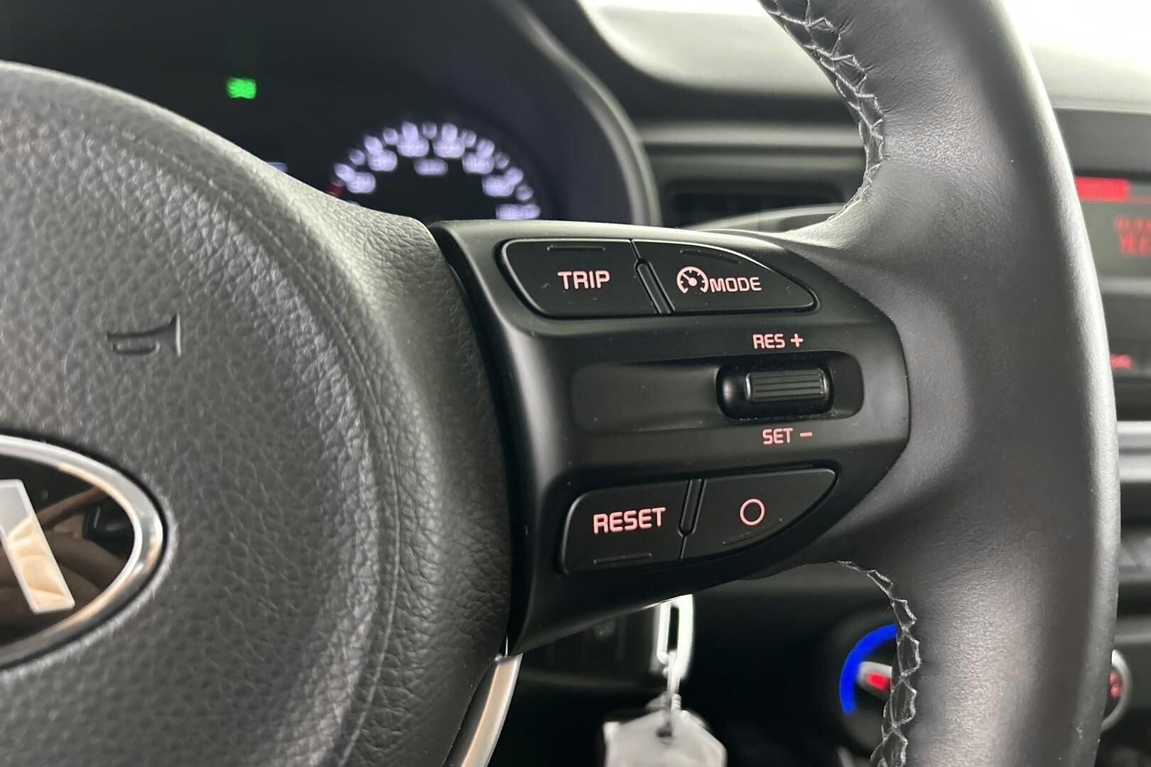Kia Rio iso kuva 19