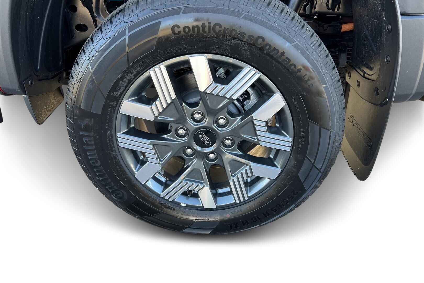 Ford Ranger iso kuva 12