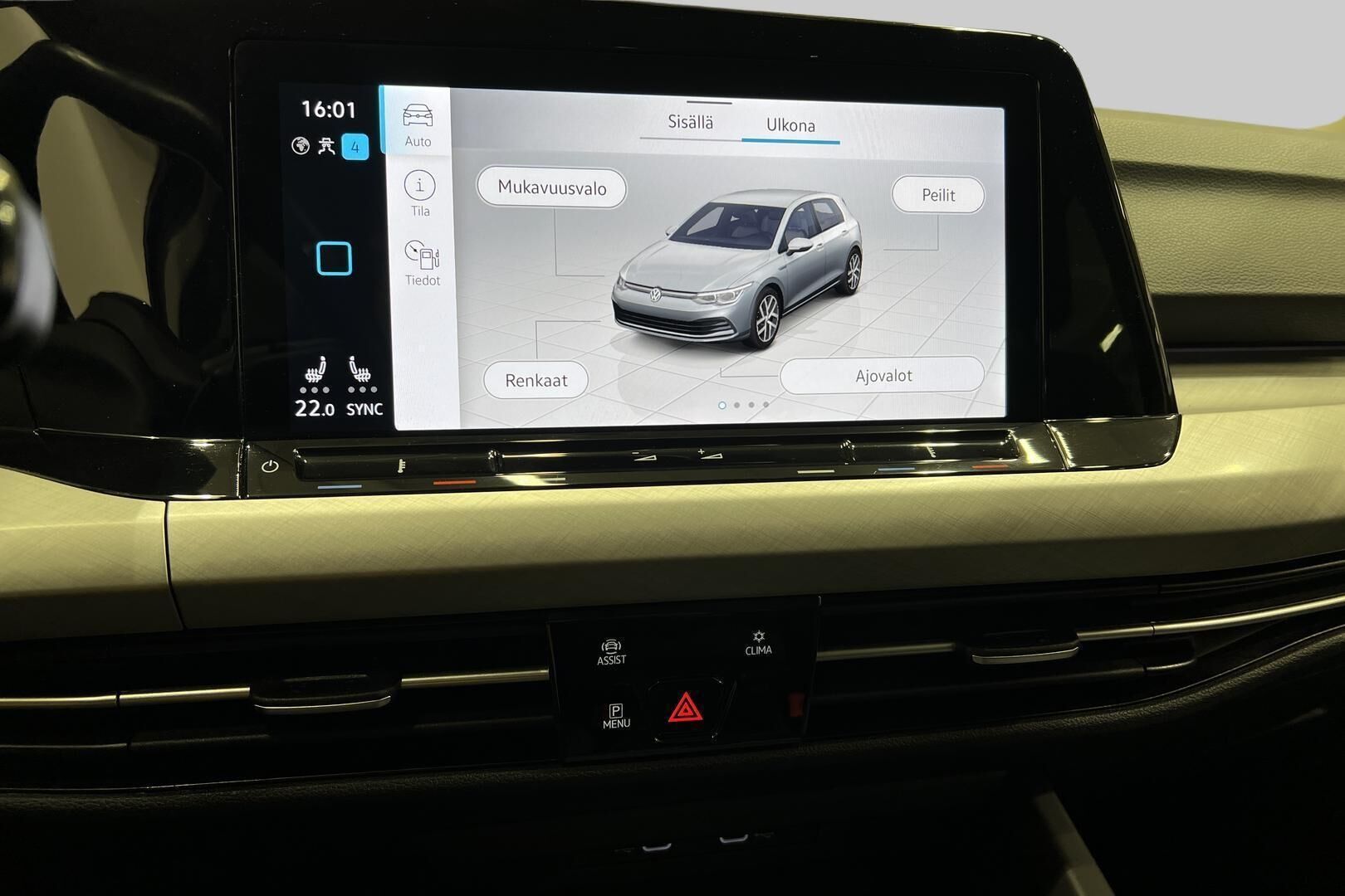 Volkswagen Golf iso kuva 15