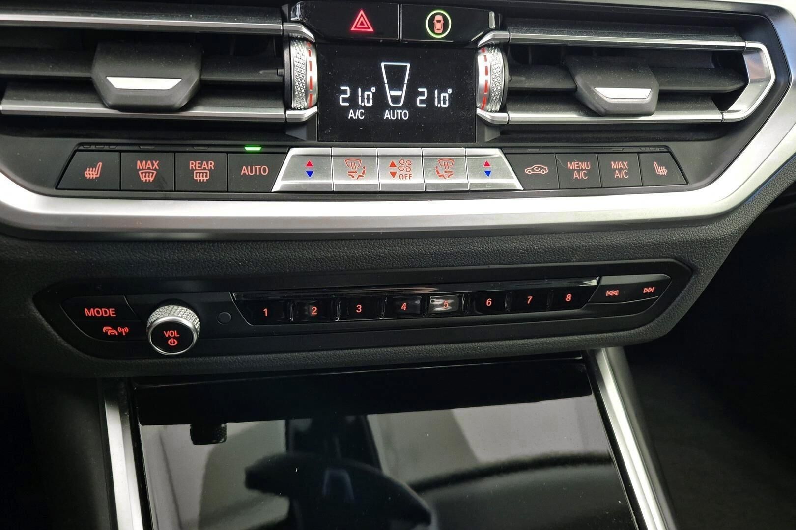 BMW 3-sarja iso kuva 15