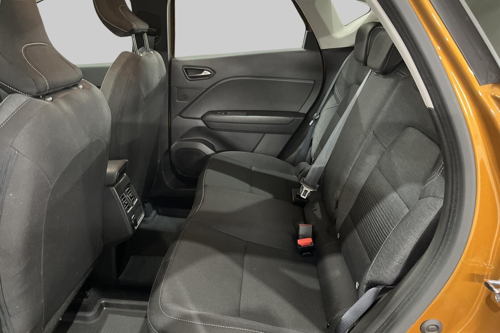 Renault Captur iso kuva 10
