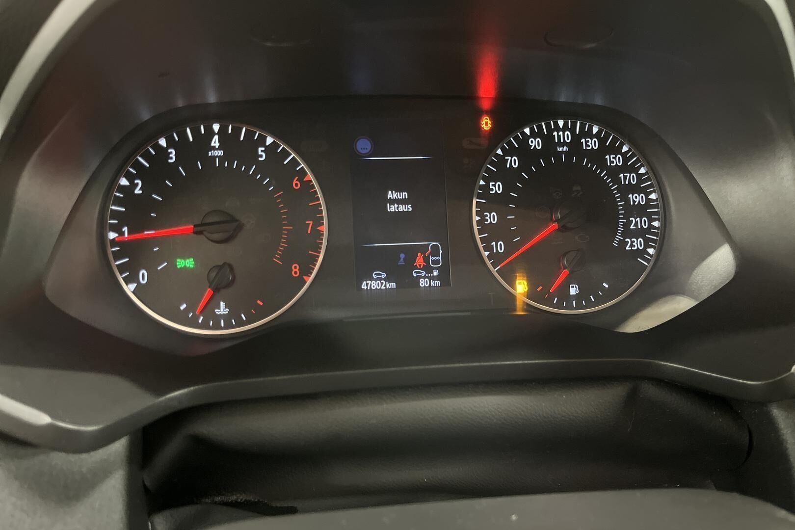 Renault Captur iso kuva 13