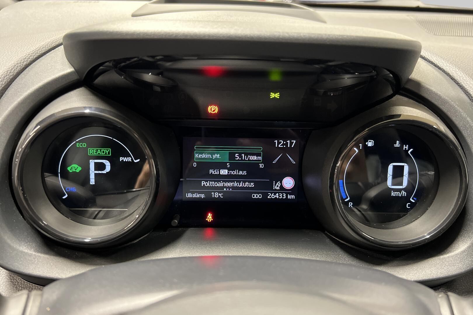 Toyota Yaris iso kuva 13