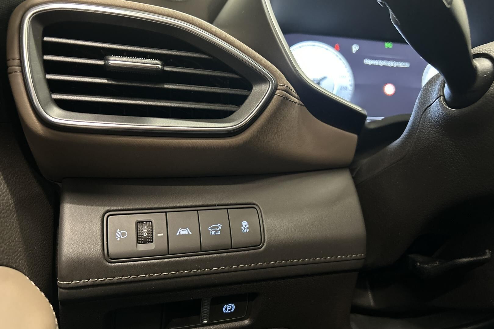 Hyundai Santa Fe iso kuva 20