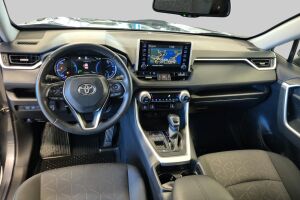 Toyota RAV4 esikatselu 10