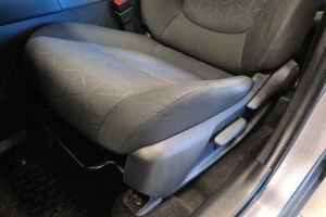 Toyota RAV4 esikatselu 21