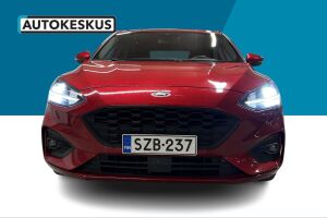 Ford Focus esikatselu 2