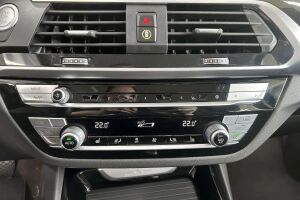 BMW X3 esikatselu 23