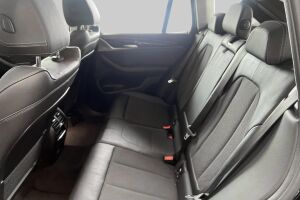 BMW X3 esikatselu 9