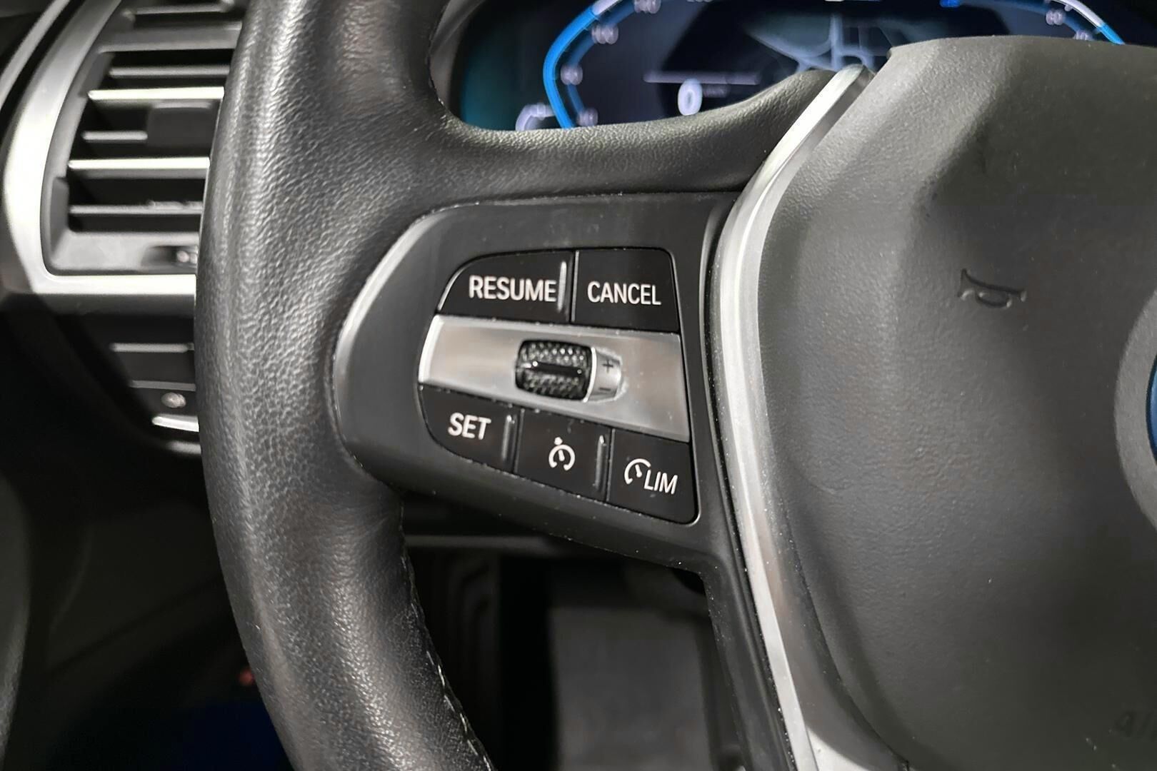 BMW X3 iso kuva 17