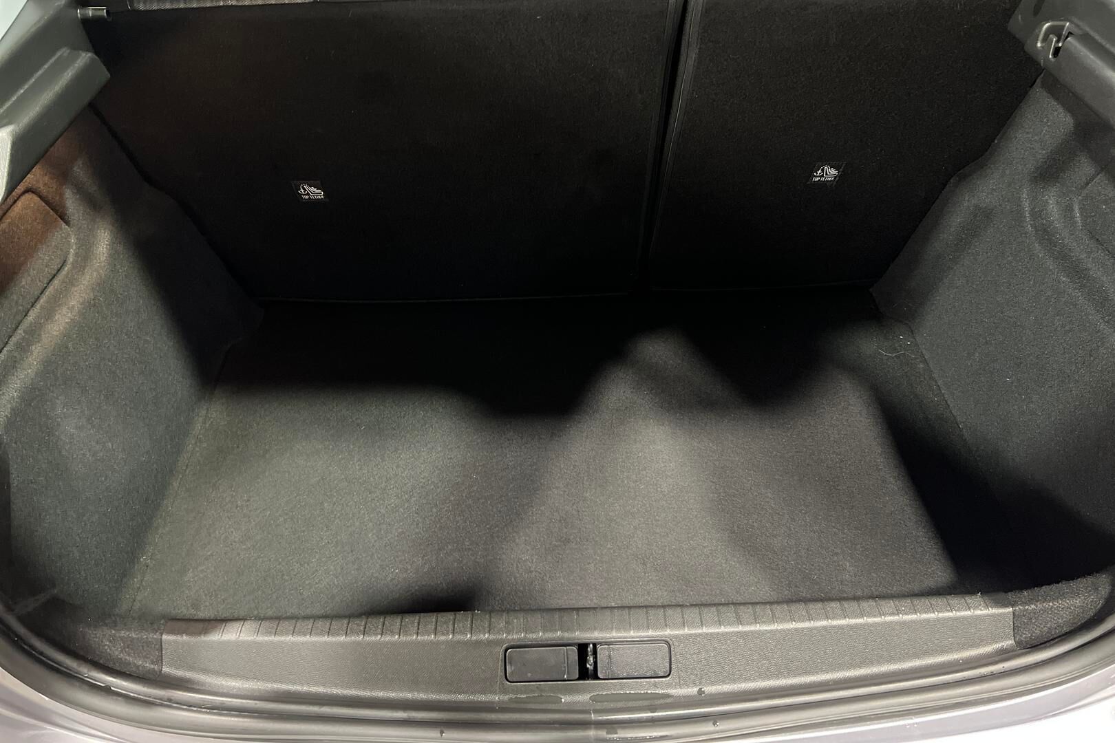 Opel Corsa iso kuva 11