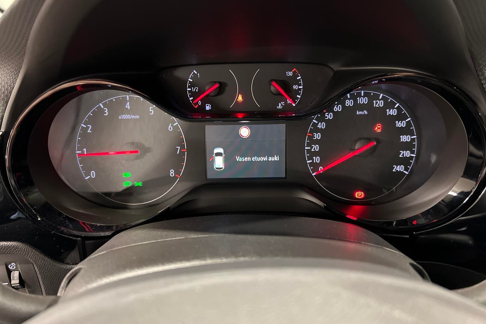 Opel Corsa iso kuva 14