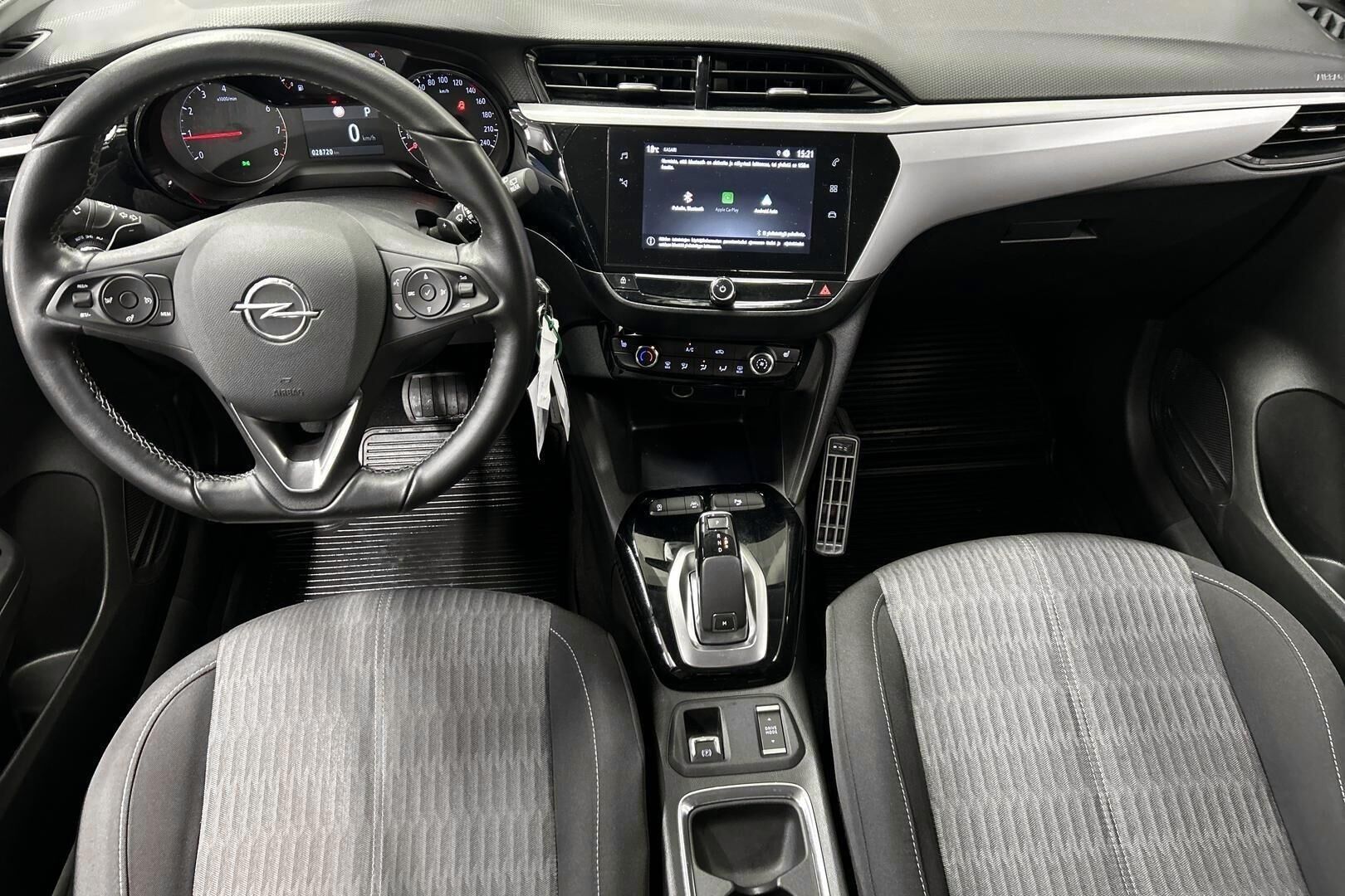 Opel Corsa iso kuva 15