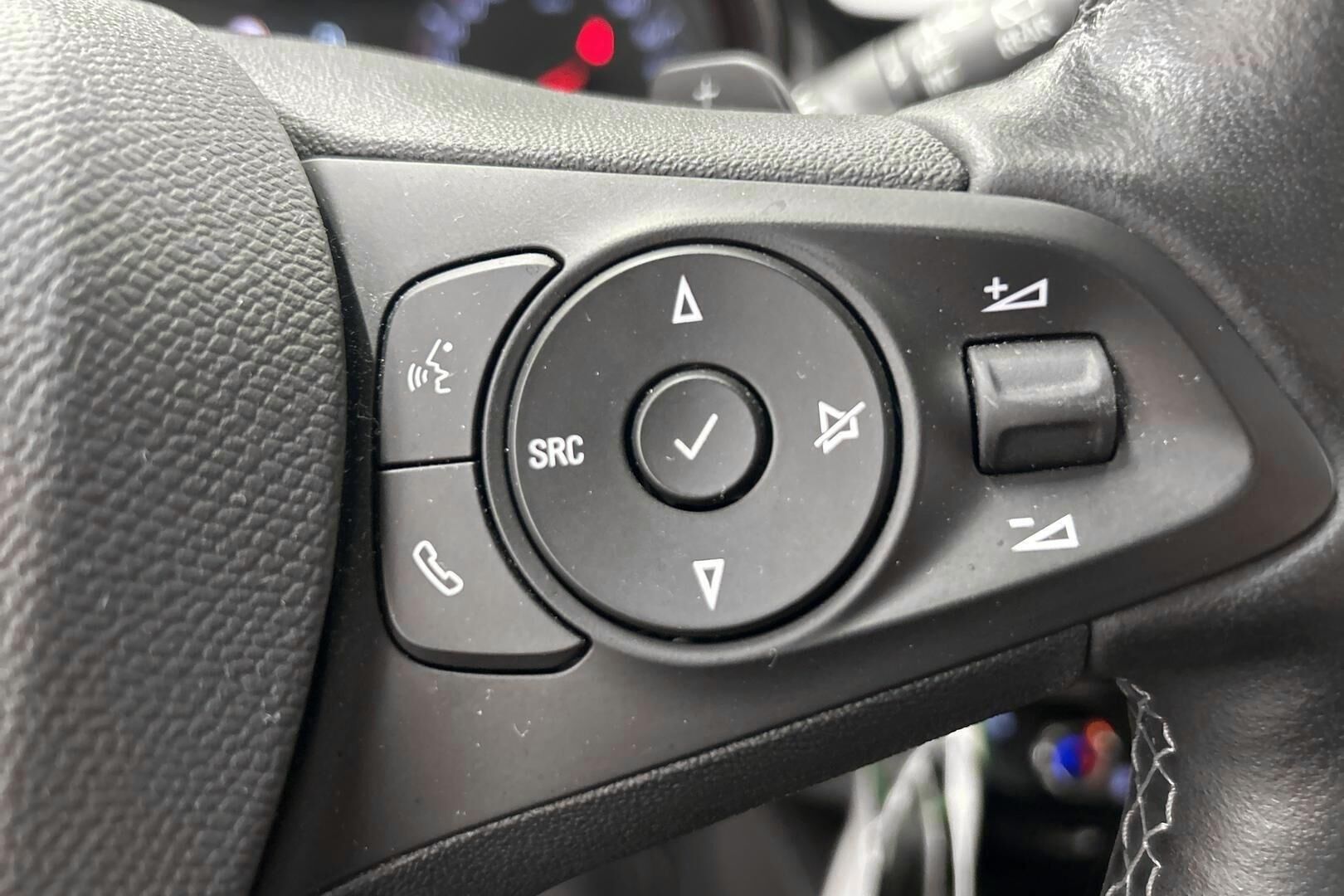 Opel Corsa iso kuva 19