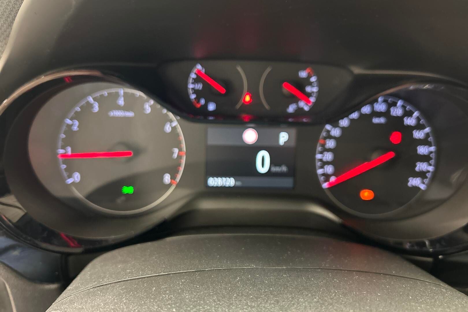 Opel Corsa iso kuva 4