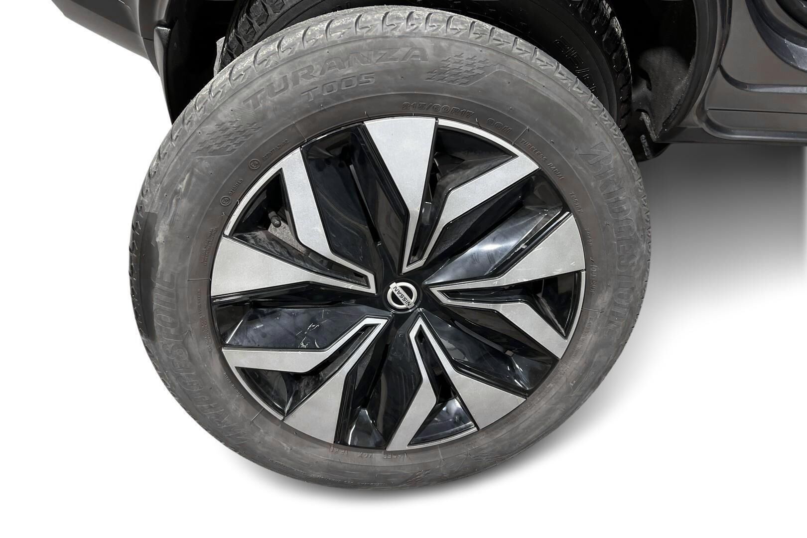 Nissan Juke iso kuva 18