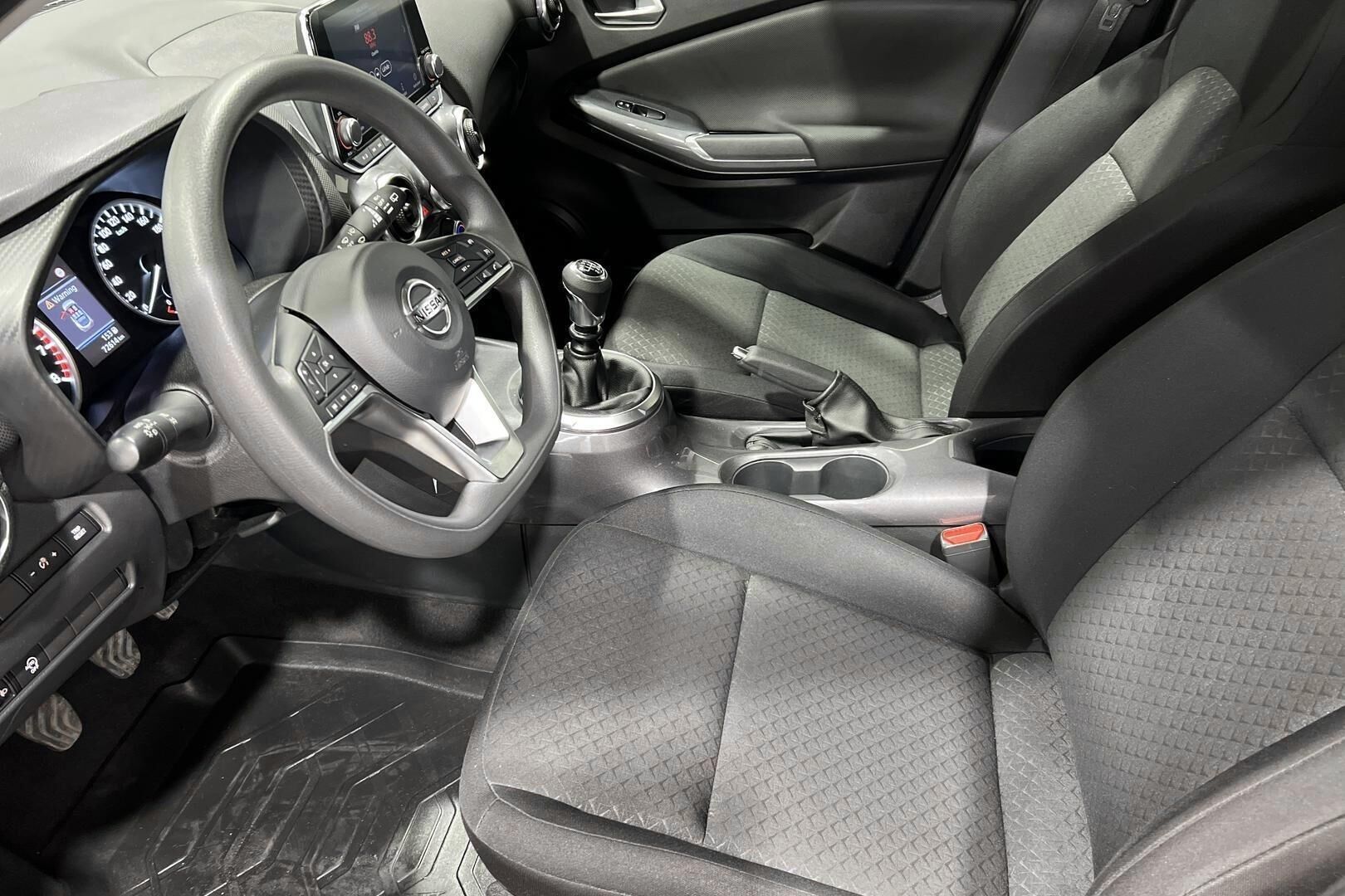 Nissan Juke iso kuva 8