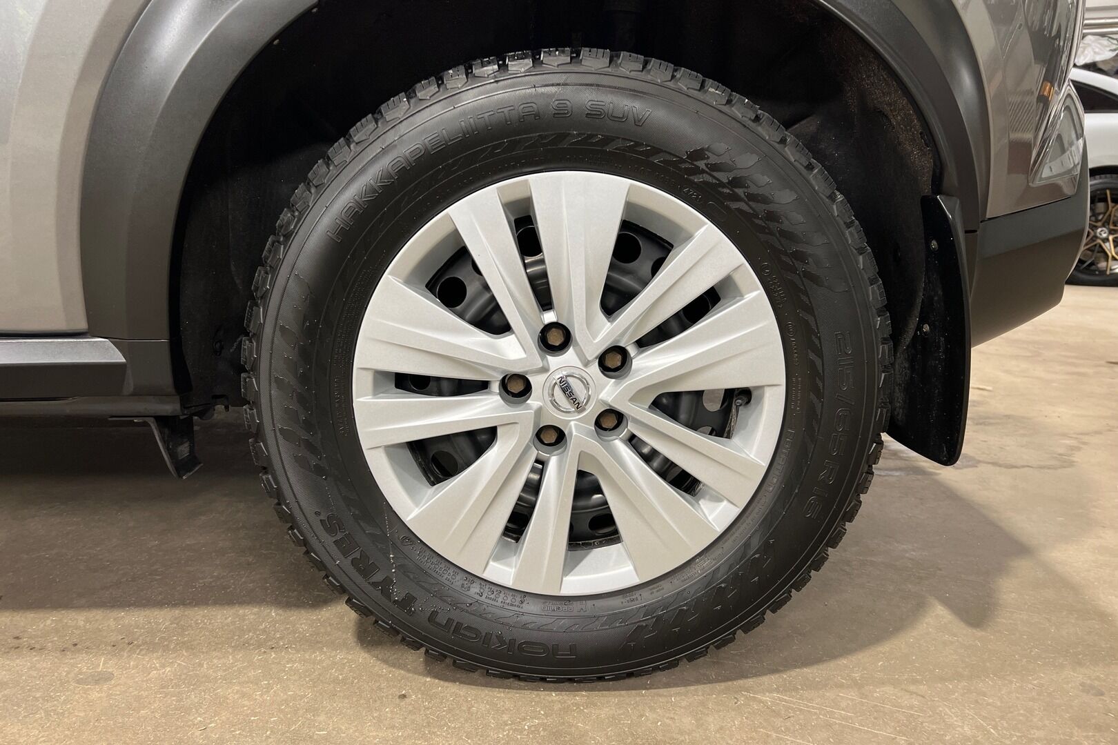 Nissan Juke iso kuva 9