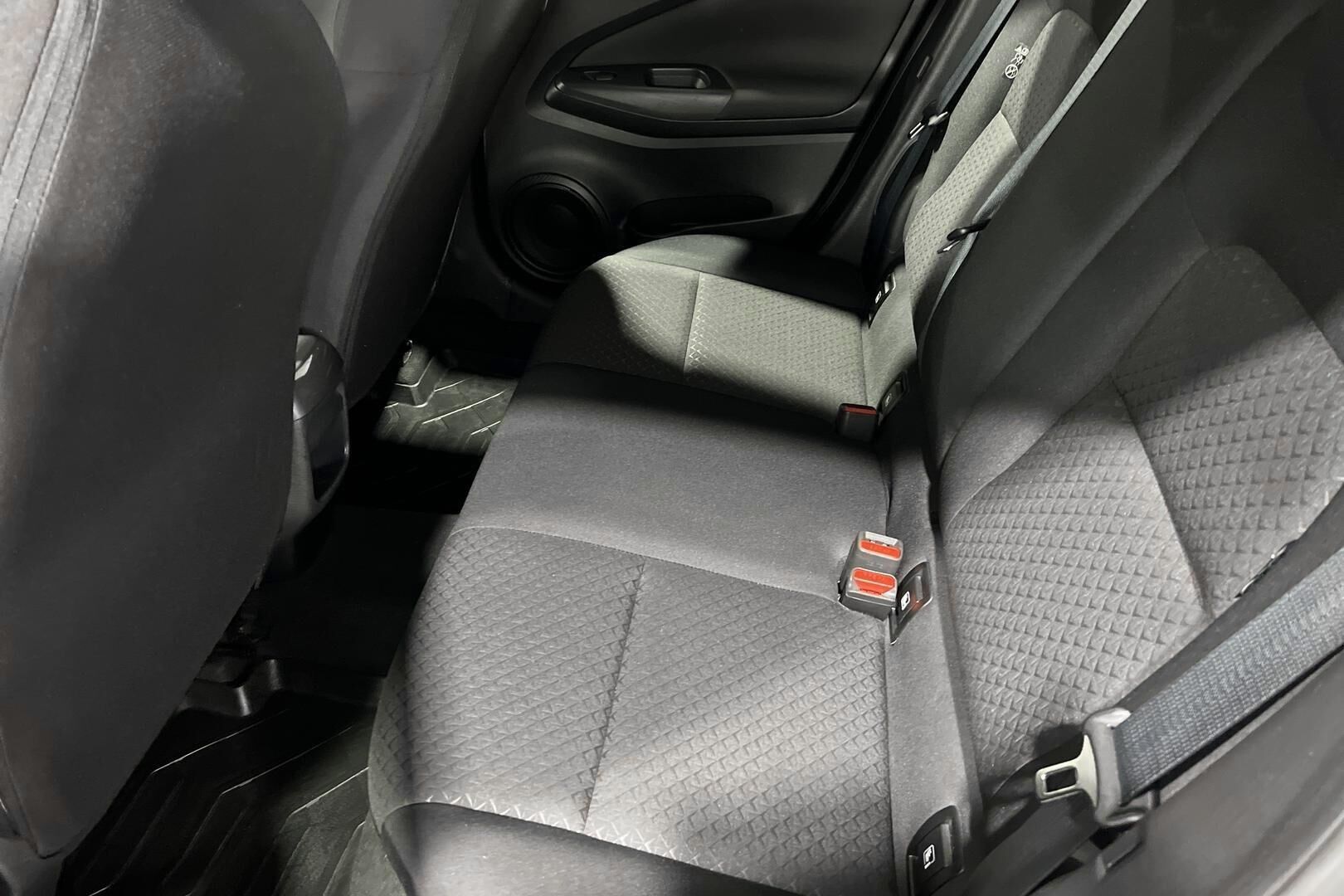 Nissan Juke iso kuva 9