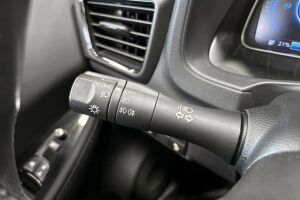 Nissan Leaf esikatselu 13