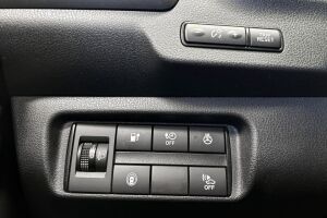 Nissan Leaf esikatselu 14