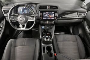Nissan Leaf esikatselu 11