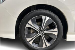 Nissan Leaf esikatselu 21