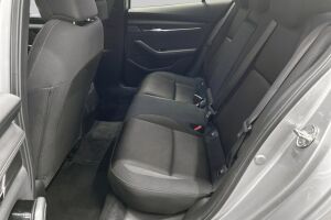 Mazda Mazda3 esikatselu 10