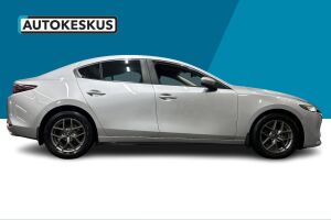 Mazda Mazda3 esikatselu 4