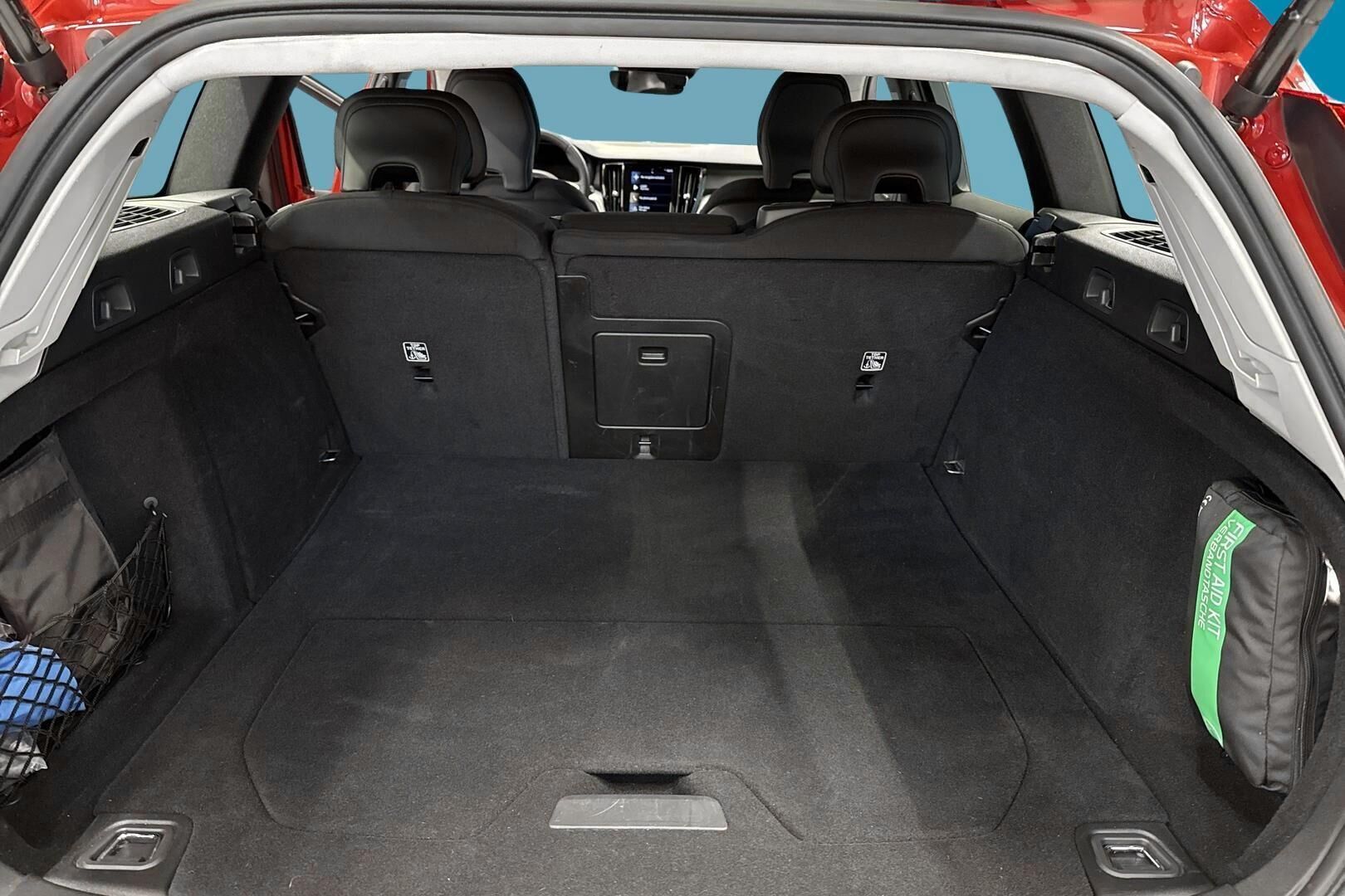 Volvo V60 iso kuva 12